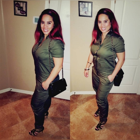 FERGIE WOMEN'S DECOY DRESS ZIP FRONT OPEN TOE ANIMAL PRINT GOLD STUDS SZ 7.5 - Picture 8 of 8